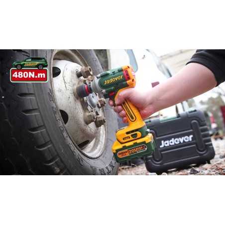 Llave de Impacto a Bateria 480 Nm - 20V - 1/2" - JADEVER - JDCD1B48 - Incluye 2 Baterias y Cargador